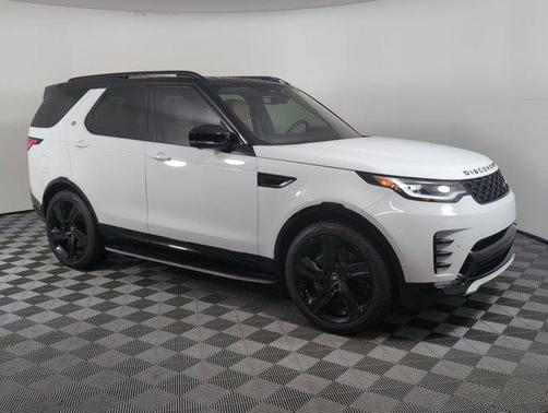 2025 Land Rover Discovery P360 Dynamic SE