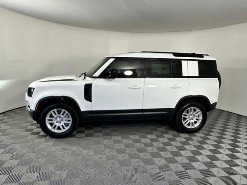 2025 Land Rover Defender 110 P300