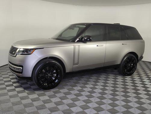 2025 Land Rover Range Rover P530 SE