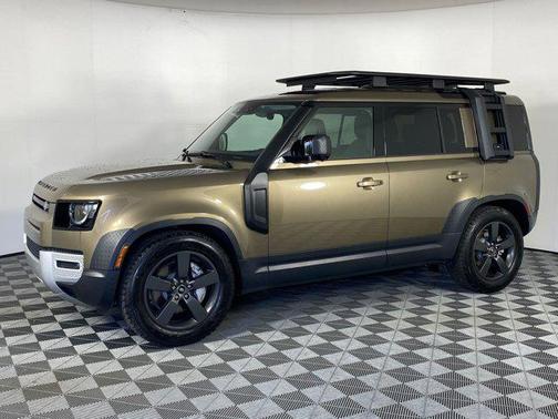 2025 Land Rover Defender 110 P300