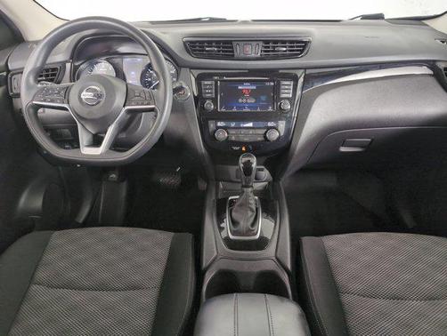 2020 Nissan Rogue Sport SV
