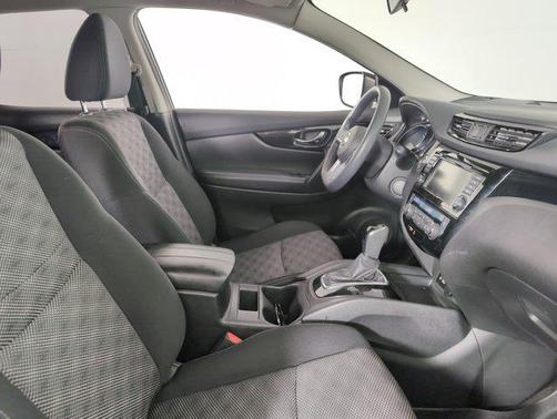 2020 Nissan Rogue Sport SV