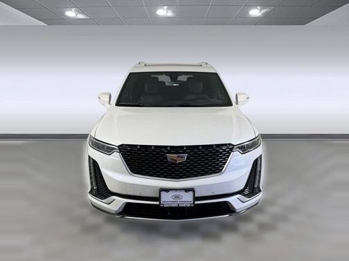 Crystal White Tricoat 2020 Cadillac XT6 Premium Luxury FWD