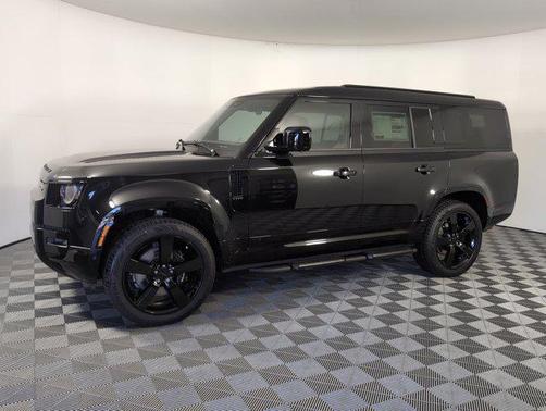 2026 Land Rover Defender V8