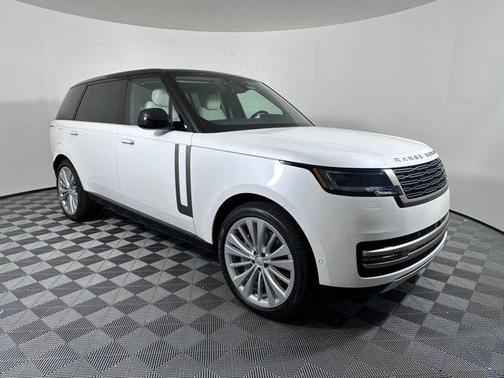 2025 Land Rover Range Rover P530 SE 7 Seat