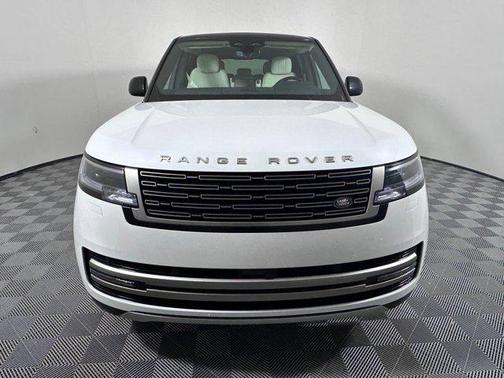 2025 Land Rover Range Rover P530 SE 7 Seat