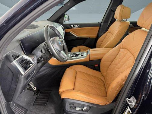Carbon Black Metallic 2025 BMW X5 sDrive40i