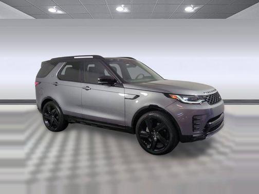2025 Land Rover Discovery P300 Dynamic SE