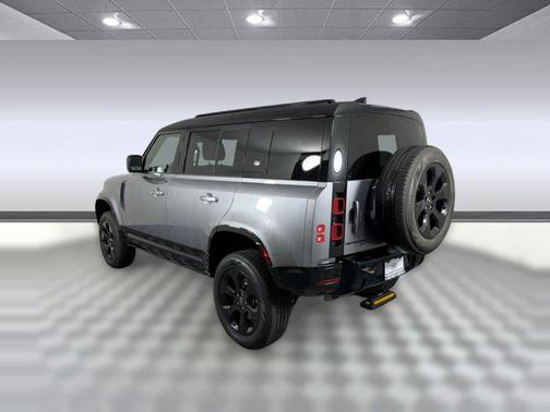Eiger Grey Metallic 2023 Land Rover Defender 110 X-Dynamic SE