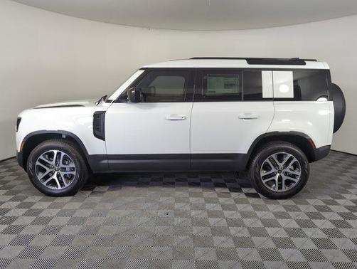 2025 Land Rover Defender 110 P400 S
