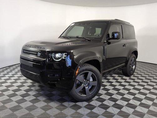 2025 Land Rover Defender 90 P400 X-Dynamic SE