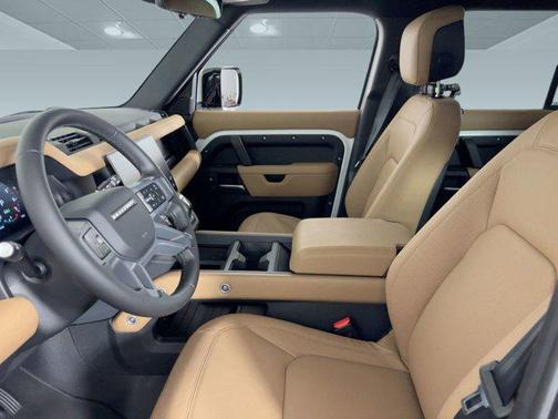 2026 Land Rover Defender P400 X-Dynamic SE