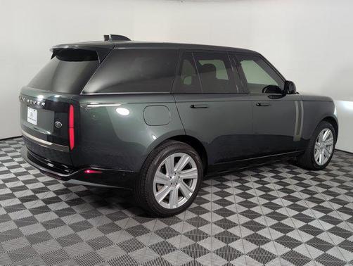 2023 Land Rover Range Rover P400 SE