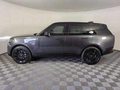 2025 Land Rover Range Rover P530 SE