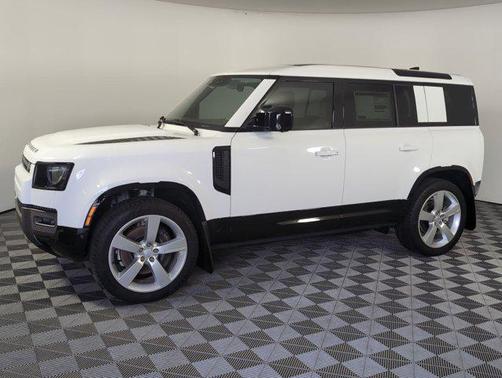 2025 Land Rover Defender 110 P500 X-Dynamic SE