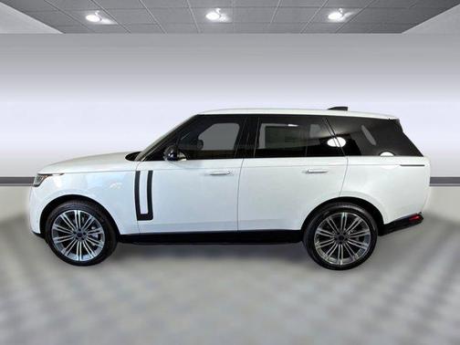 2025 Land Rover Range Rover P530 SE