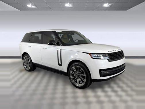 2025 Land Rover Range Rover P530 SE