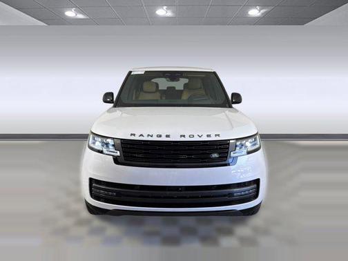 2025 Land Rover Range Rover P530 SE
