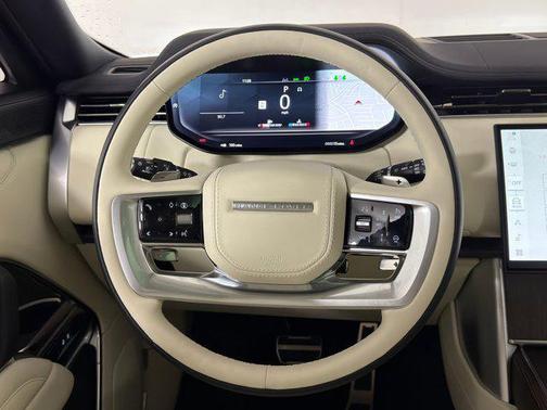 2026 Land Rover Range Rover P530 SE