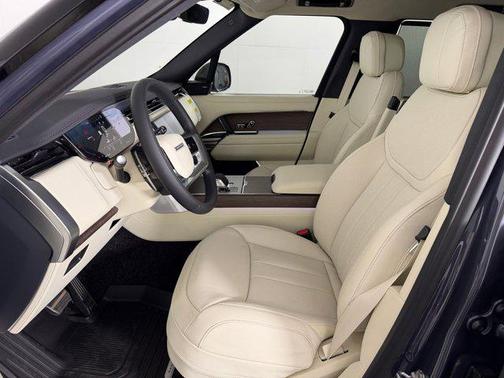 Varesine Blue Metallic 2026 Land Rover Range Rover P400 SE 7 Seat