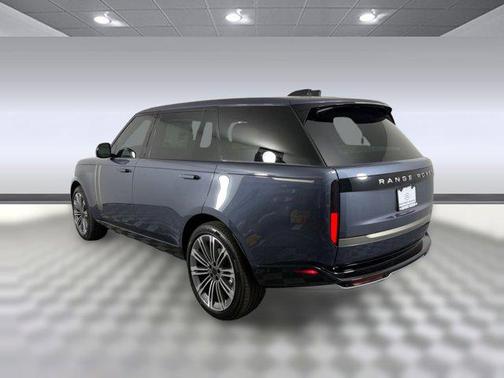 Varesine Blue Metallic 2026 Land Rover Range Rover P400 SE 7 Seat