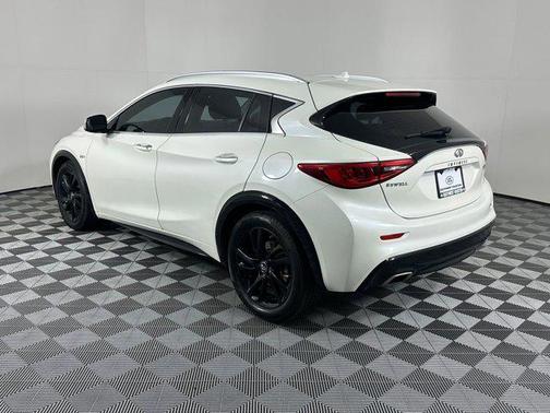 2018 INFINITI QX30 Premium