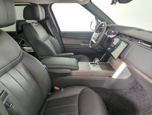 2025 Land Rover Range Rover P530 Autobiography 7 Seat
