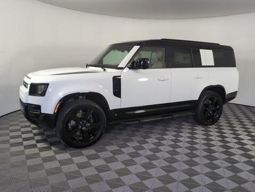 2026 Land Rover Defender V8