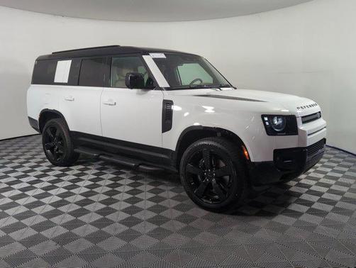 2026 Land Rover Defender V8