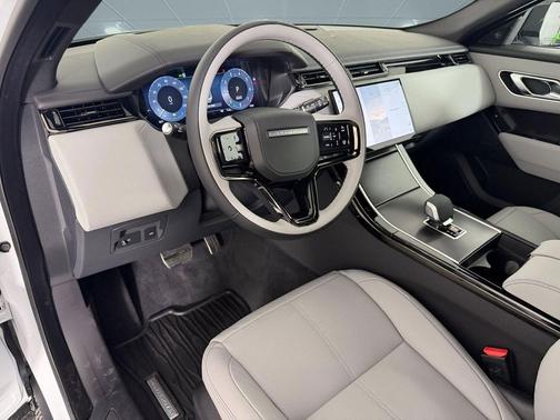 Fuji White 2026 Land Rover Range Rover Velar Belgravia Edition