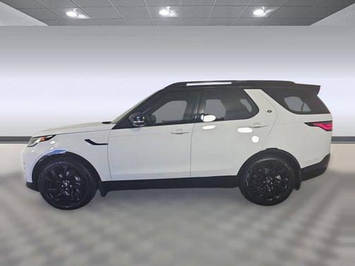 2025 Land Rover Discovery P300 Dynamic SE