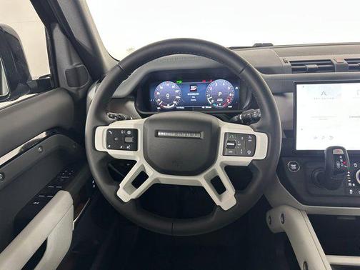 2026 Land Rover Defender P400 X-Dynamic SE