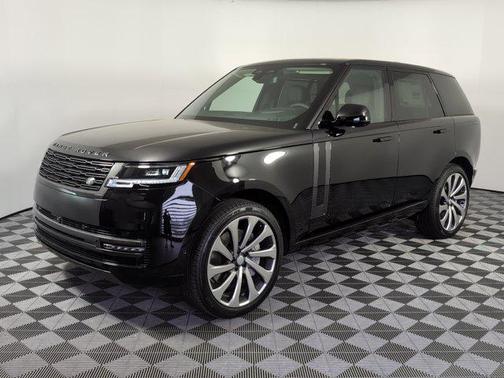 2025 Land Rover Range Rover P530 SE