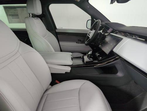 2025 Land Rover Range Rover Sport P360 S