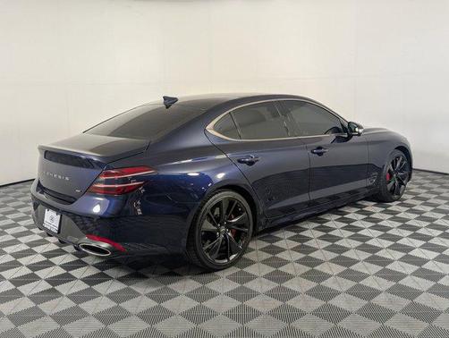 2023 Genesis G70 3.3T RWD