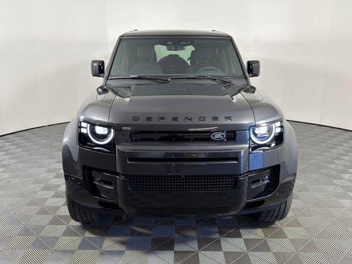 2026 Land Rover Defender P400 X-Dynamic SE