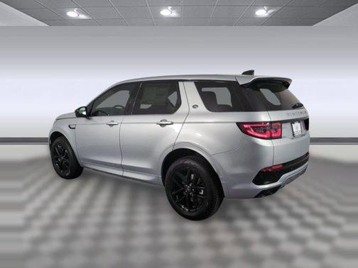 Hakuba Silver Metallic 2025 Land Rover Discovery Sport S