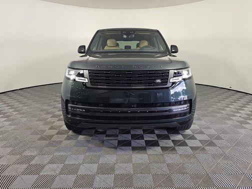 2025 Land Rover Range Rover P530 SE 7 Seat