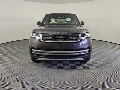 2025 Land Rover Range Rover P530 SE