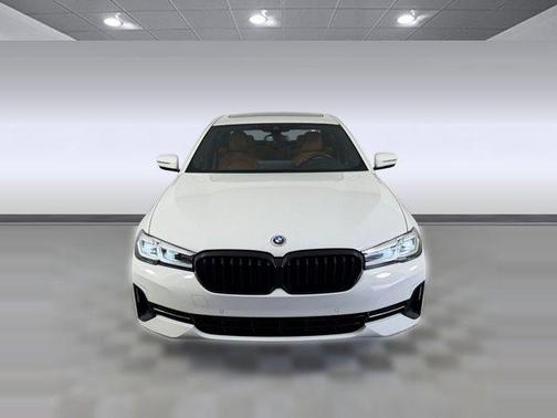 Alpine White 2021 BMW 530 530i
