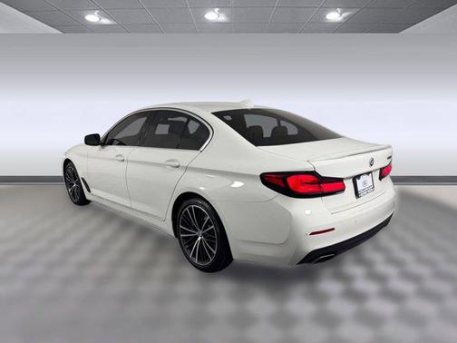 Alpine White 2021 BMW 530 530i