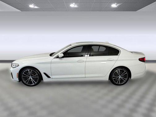 Alpine White 2021 BMW 530 530i