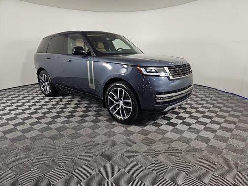 2025 Land Rover Range Rover P550e SE