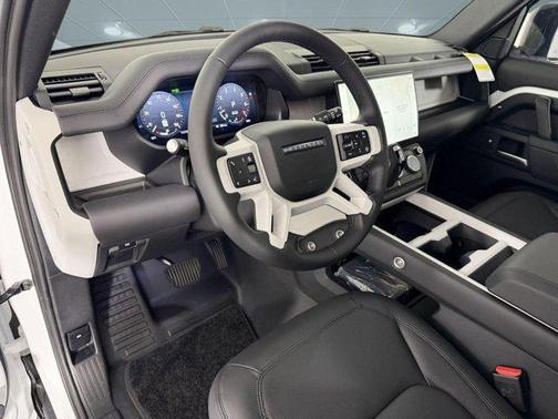 2026 Land Rover Defender P400 X-Dynamic SE