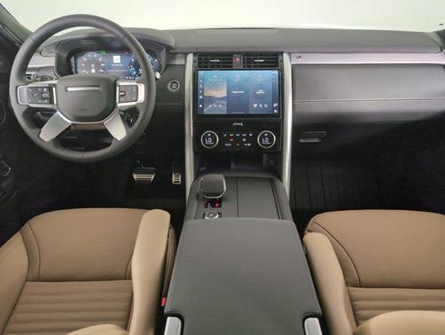 2025 Land Rover Discovery P300 Dynamic SE