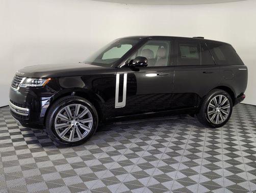 2025 Land Rover Range Rover P550e Autobiography