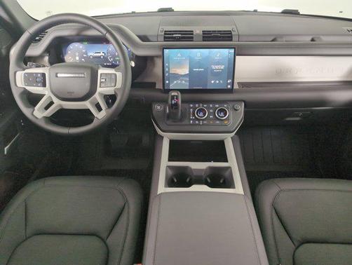 2025 Land Rover Defender 110 P400 X-Dynamic SE