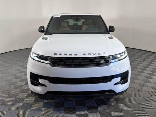 2025 Land Rover Range Rover Sport SE