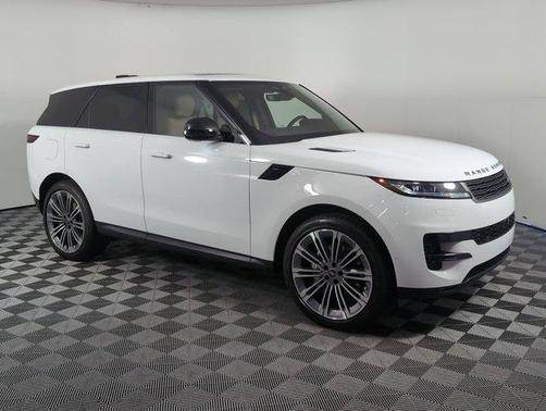 2025 Land Rover Range Rover Sport SE