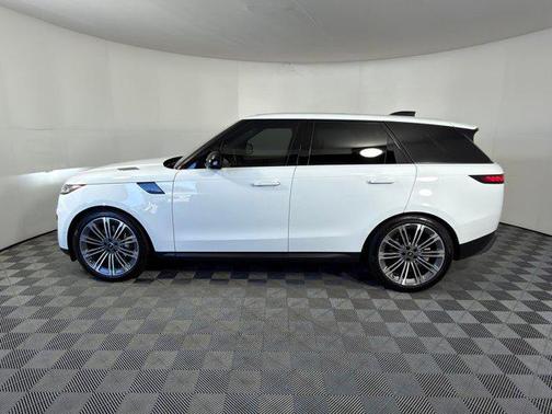 2025 Land Rover Range Rover Sport SE